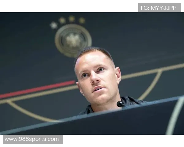 诺伊尔失误引发队内调侃或因刮胡子后的运气回归